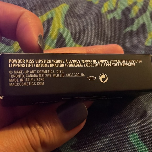 🆕 MAC Cosmetics Powder Kiss Lipstick in Werk, Werk, Werk - Picture 5 of 5